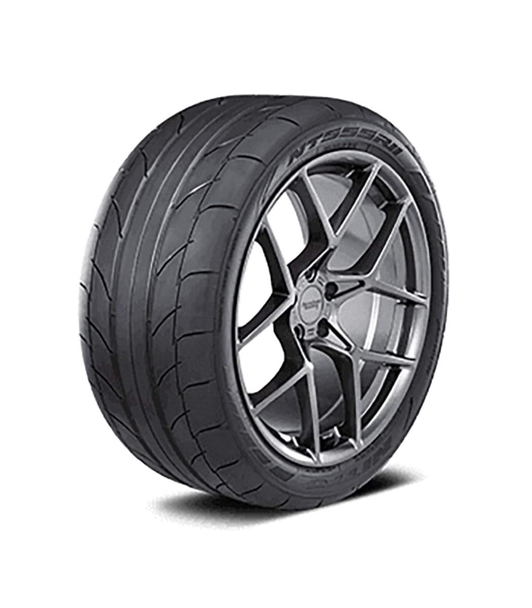 P275/40R17 Nitto 555RII