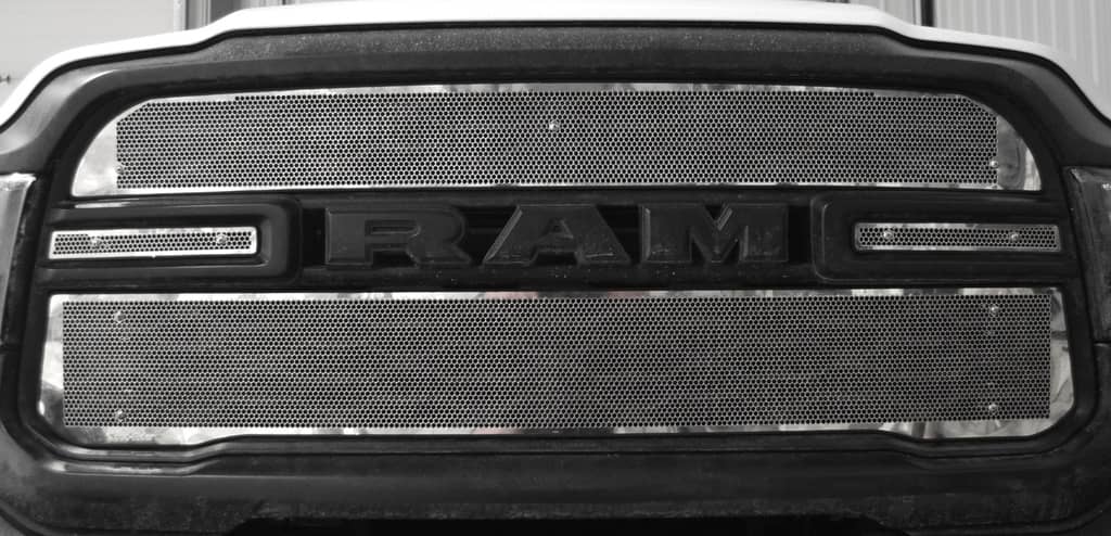 SS GRILLE SCREEN 19-23 RAM 2500/3500 TRADESMAN