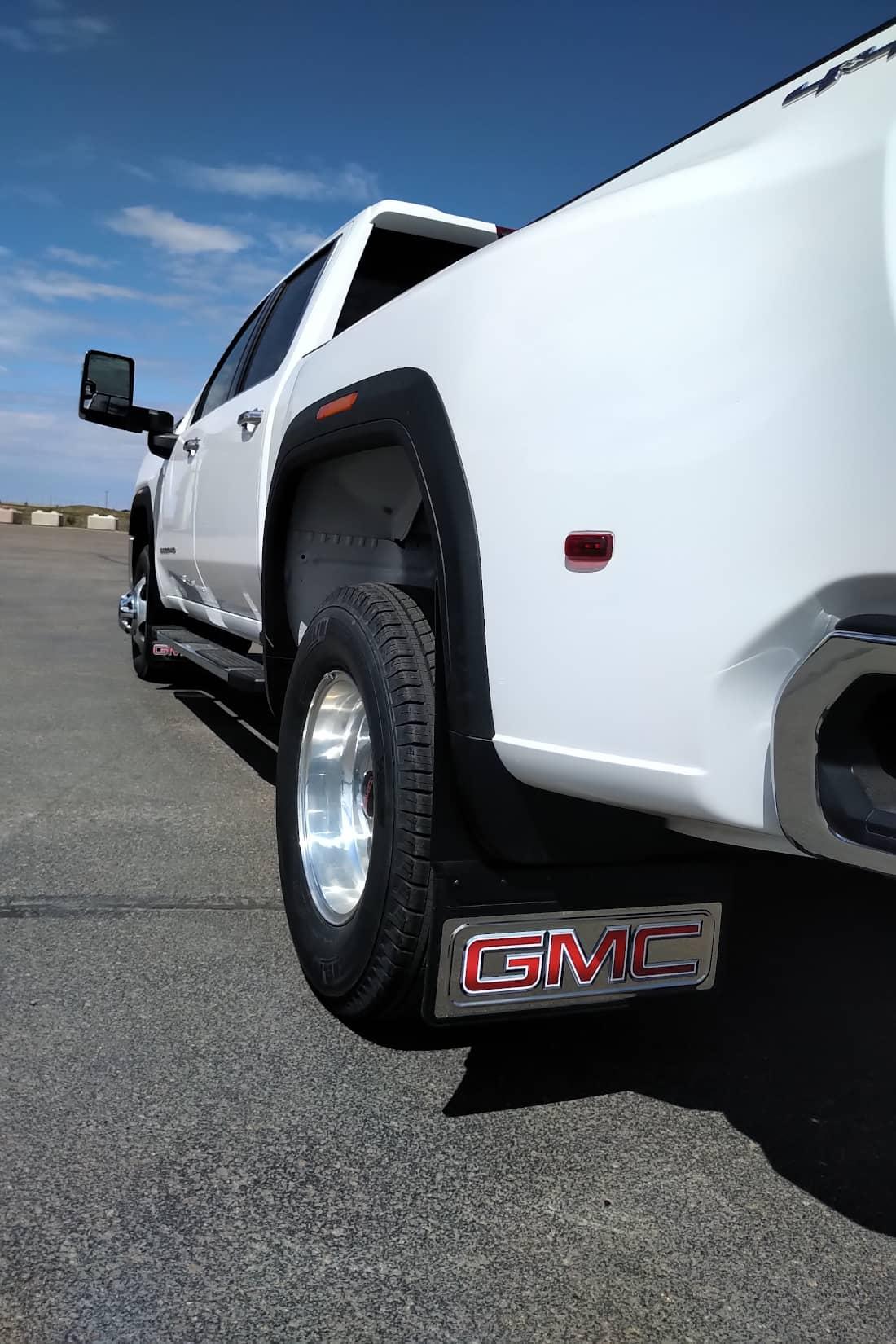 KICKBACK MUD FLAPS 20-26 GM HD DUALLY