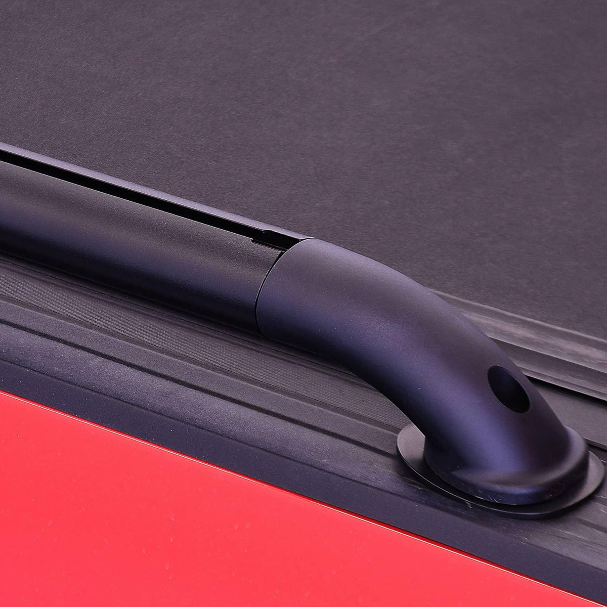 T-SLOT BLACK LOCKER SIDE BED RAILS 19-24 GM 1500 6'7"