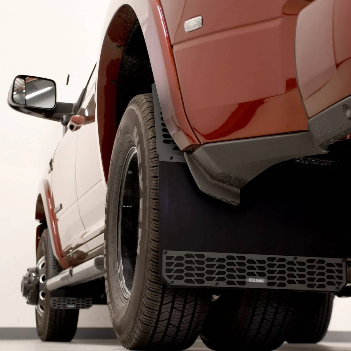 REAR MUD SKINS 17-26  S/DUTY DUALLY