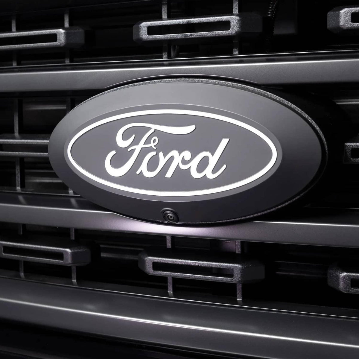 LED FRONT EMBLEM 24-26 F150 W/CAMERA CUTOUT W/O WASHER
