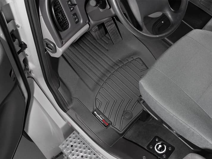 FRONT FLOOR LINER 04-23 FREIGHTLINER M2
