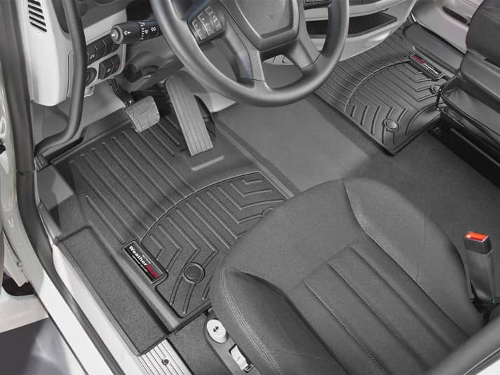 FRONT FLOOR LINERS 13-26 T680 / 14-25 T880 / 13-26 579 / 14-26 567