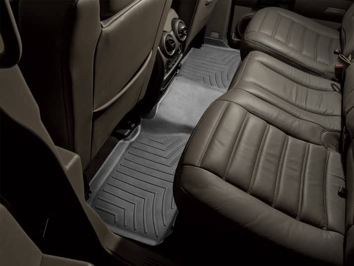 REAR FLOOR LINER 03-11 H2