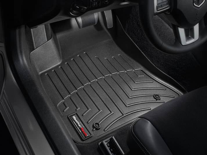 FRONT FLOOR LINER 17-23 CHALLENGER/11-23 CHARGER/11-23 300 AWD