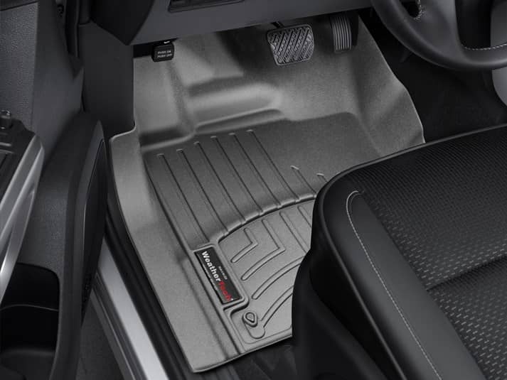 FRONT FLOOR LINERS 17-24 TITAN/16-24 TITAN XD