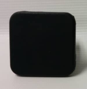 BLACK CAP 1 1/4 X 1 1/4
